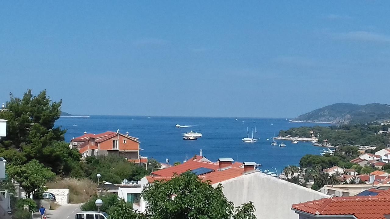 Sanja 3* Hvar Town
